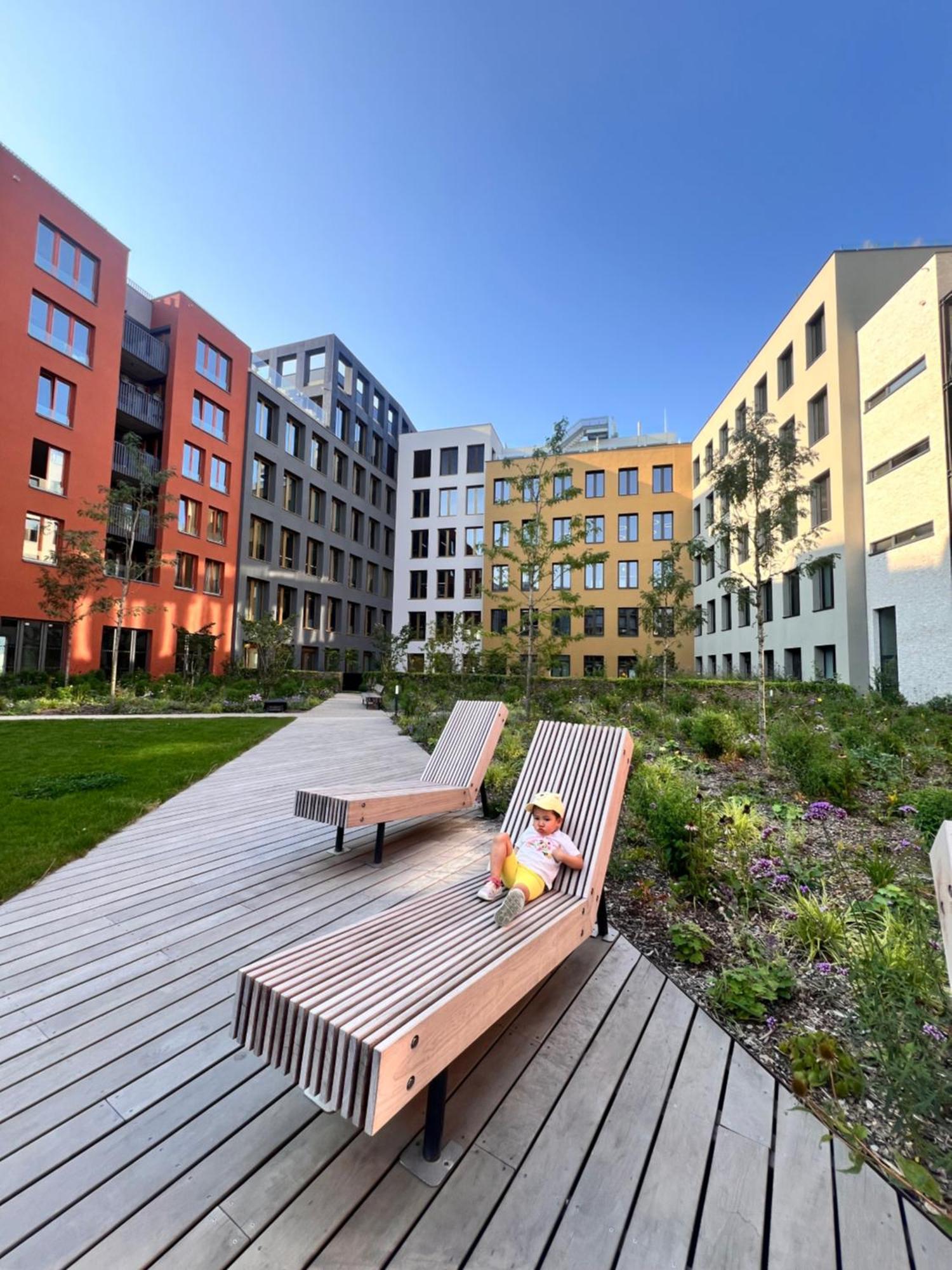 Smichov City Apartments Prague Exterior photo